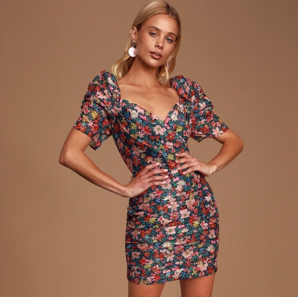 C/MEO Collective Red Pink Sheath Mini Dress Sweetheart Puff Sleeves